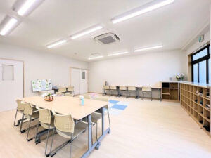 勤務地である施設の内観