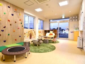 株式会社HLSが運営する療育施設「こどもの森」の内観