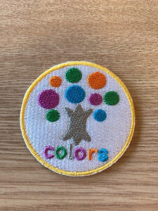 株式会社アンジェリカが運営する学童「colors」のロゴ