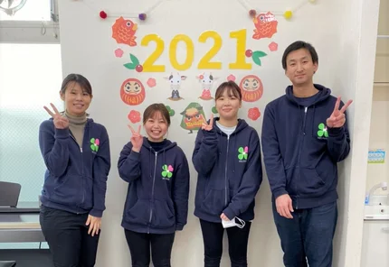 株式会社エースタイルで働く職員の様子