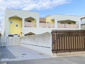 社会福祉法人ちとせ交友会が運営する狛江ちとせ保育園の外観